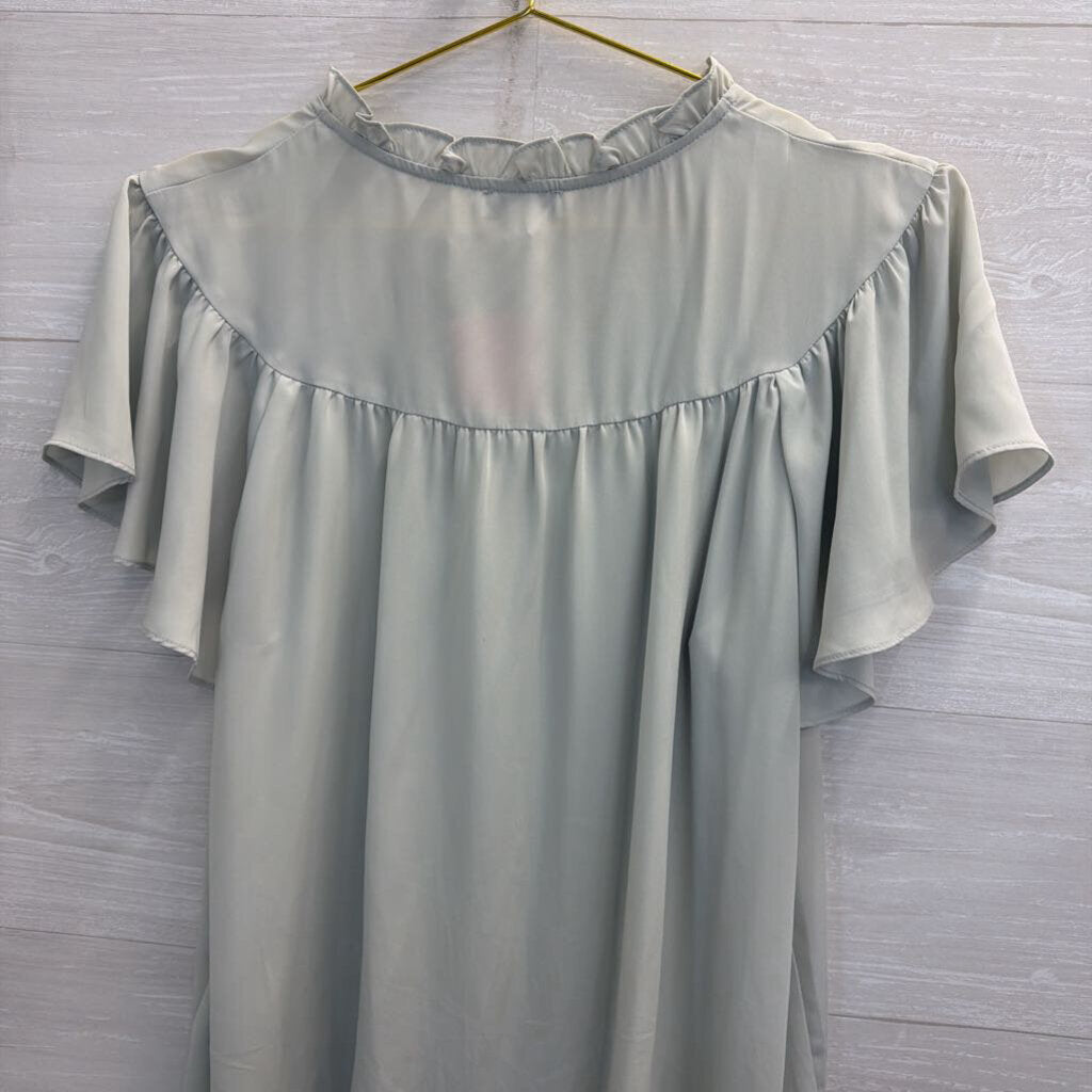 Current Air Light Green Short Flutter Sleeve Mock Neck Top Medium