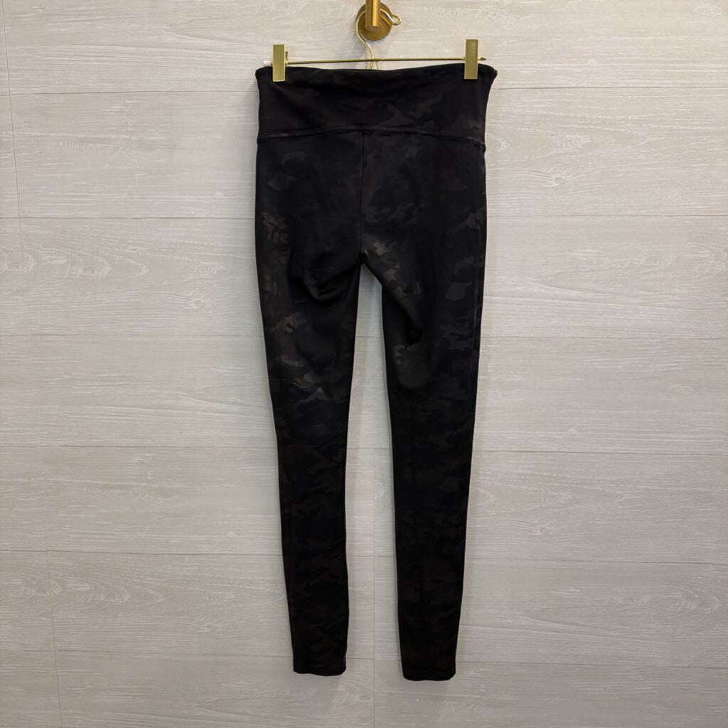 Spanx Black Camo Print Leggings Medium