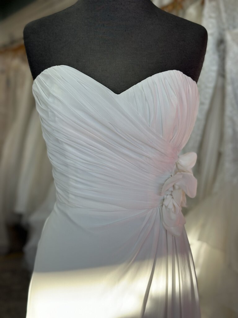 Andrew Adela Ivory Strapless Chiffon Bridal Gown 6