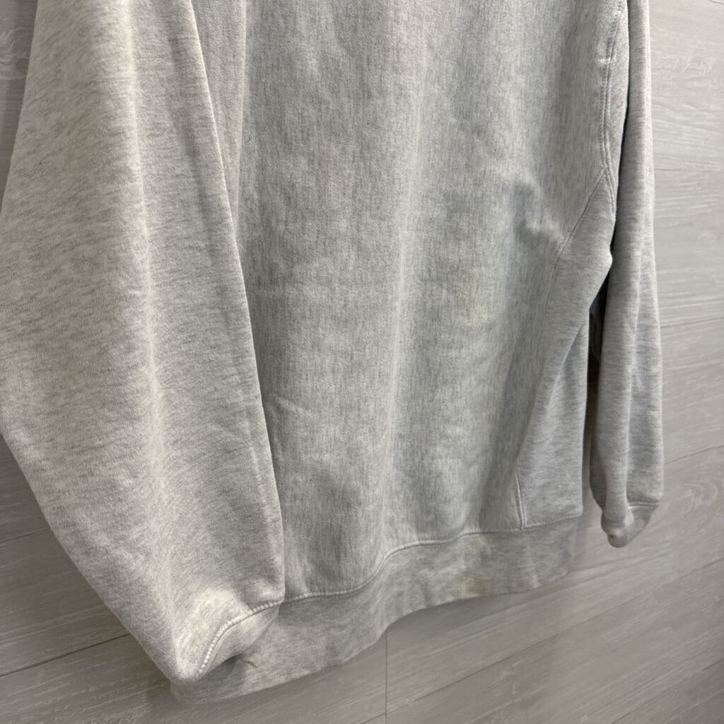 TRT Classic Grey/ Purple James Madison Graphic Pullover Medium