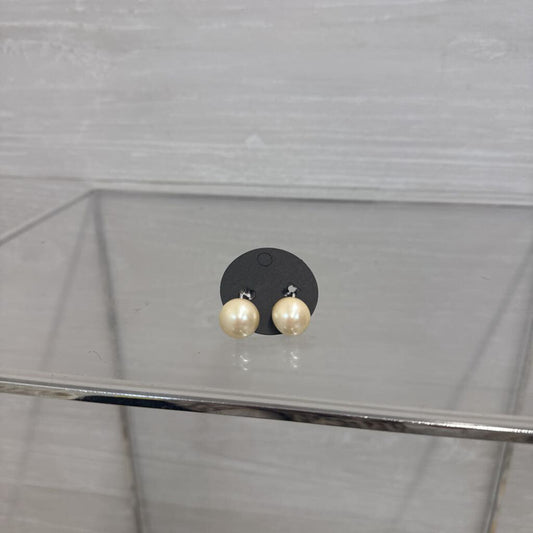 Pearl Clip On Earrings