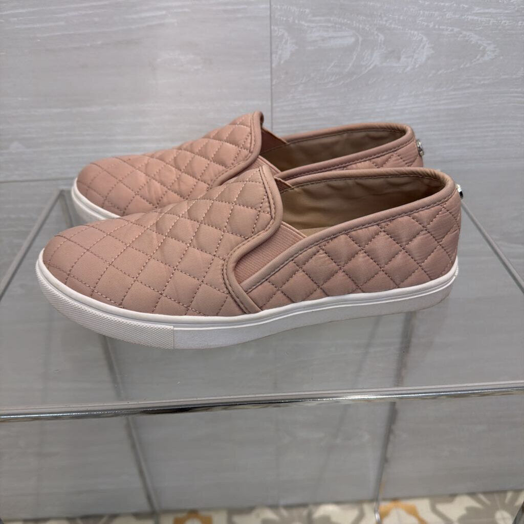 Steve Madden Pink Ecentrcq Quilted Slip On Sneakers 8.5