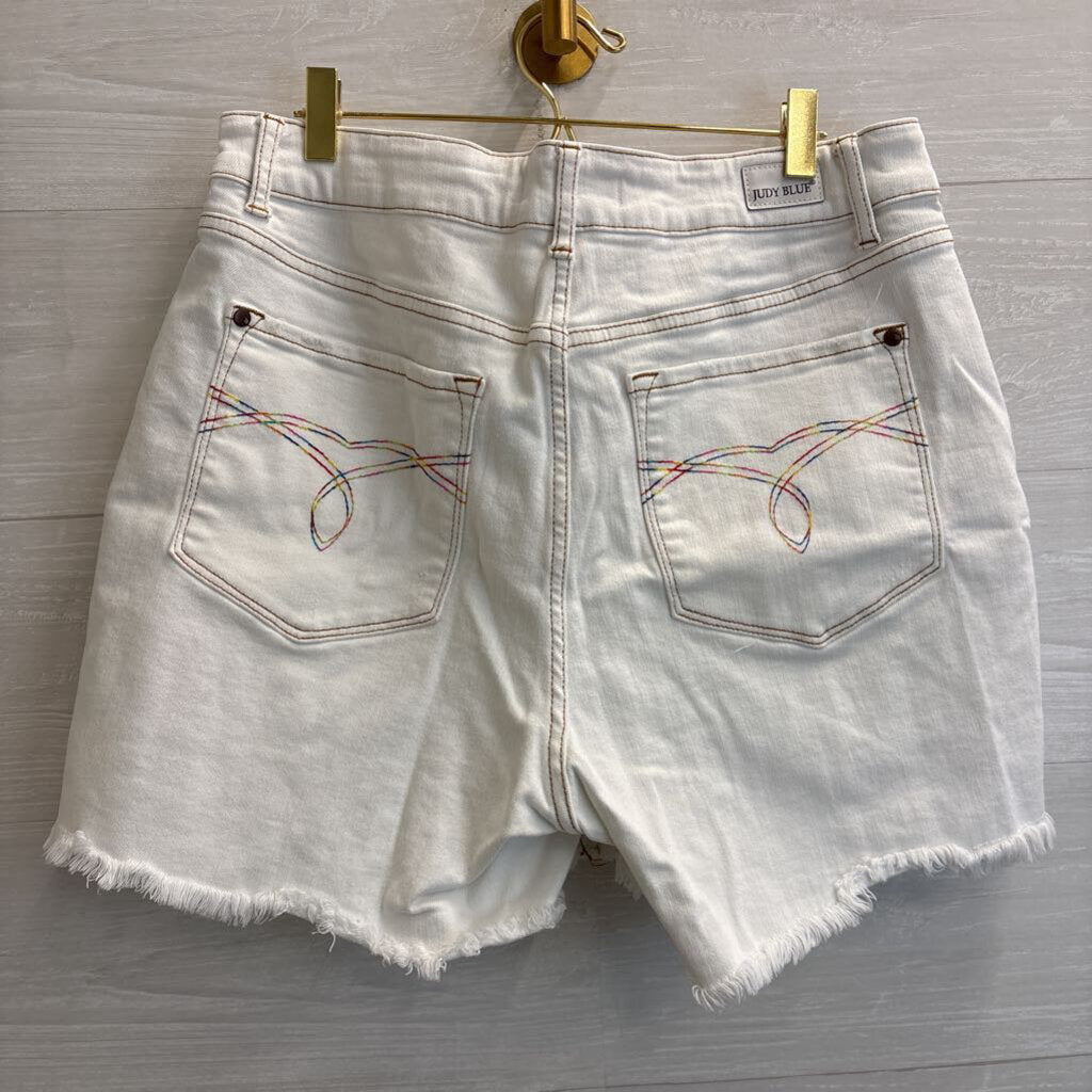 Judy Blue White/ Brown Contrast Stitch Frayed Hem Shorts 1XL