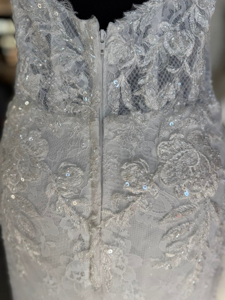 Jessica McClintock Keyhole Back Wedding Dress 12