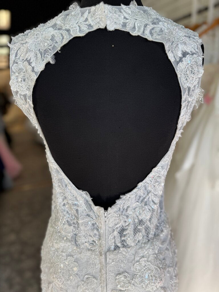 Jessica McClintock Keyhole Back Wedding Dress 12