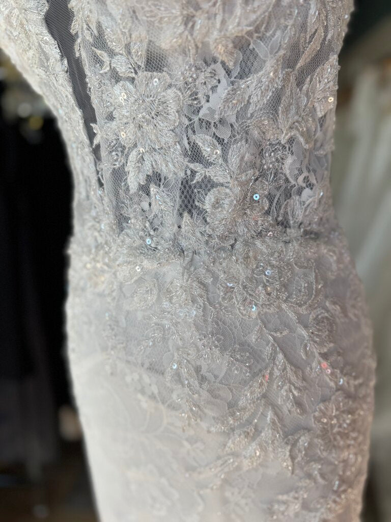 Jessica McClintock Keyhole Back Wedding Dress 12