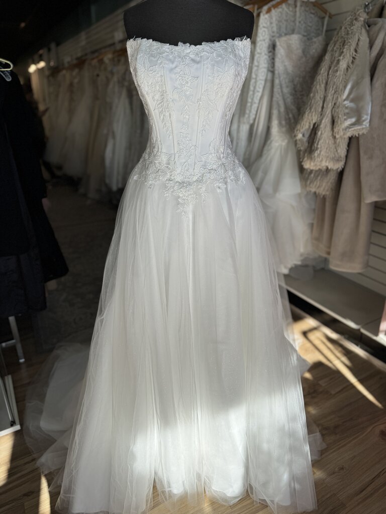 Justin Alexander Sweetheart 20064 Strapless Wedding Gown 12