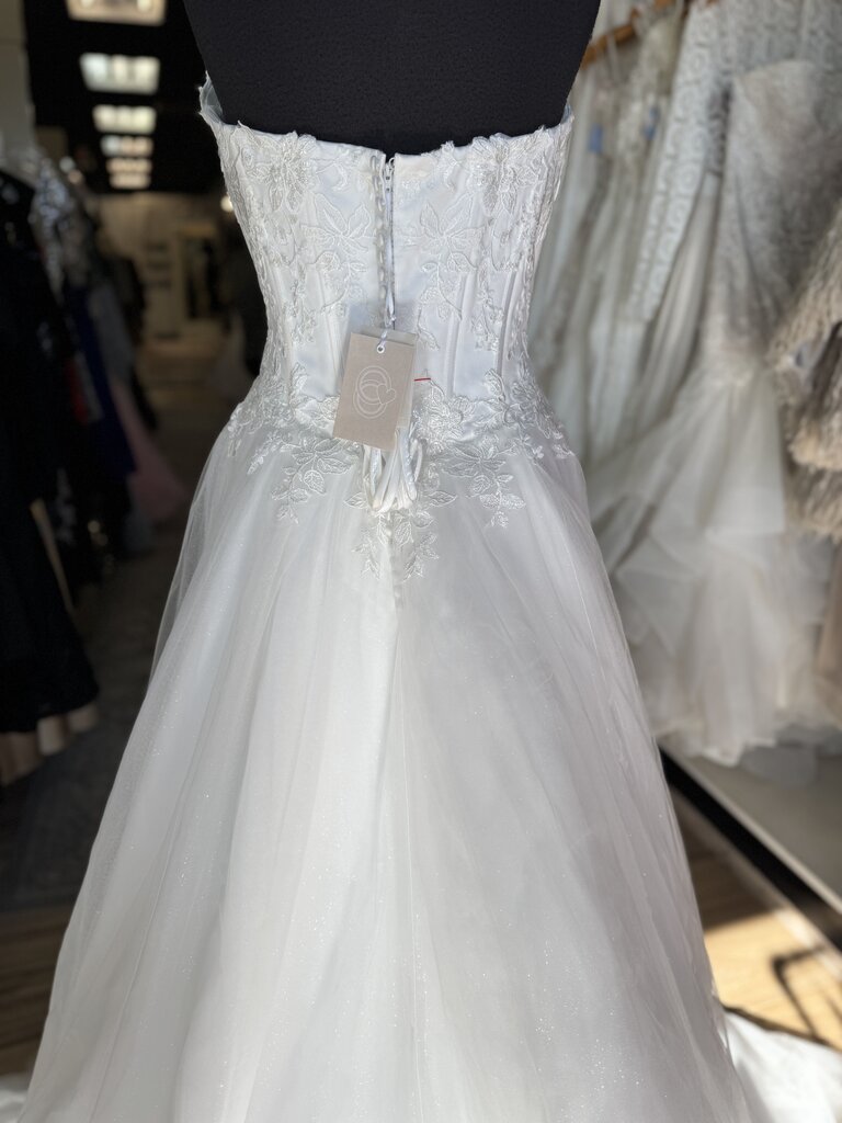 Justin Alexander Sweetheart 20064 Strapless Wedding Gown 12