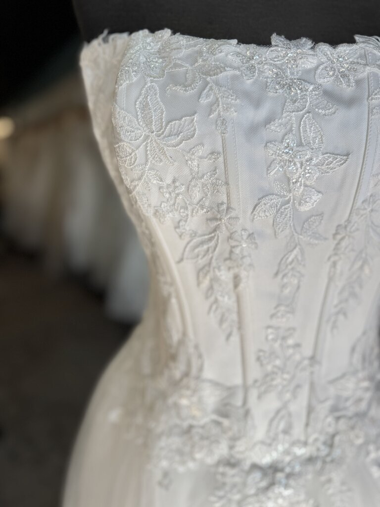 Justin Alexander Sweetheart 20064 Strapless Wedding Gown 12