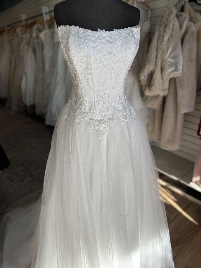 Justin Alexander Sweetheart 20064 Strapless Wedding Gown 12