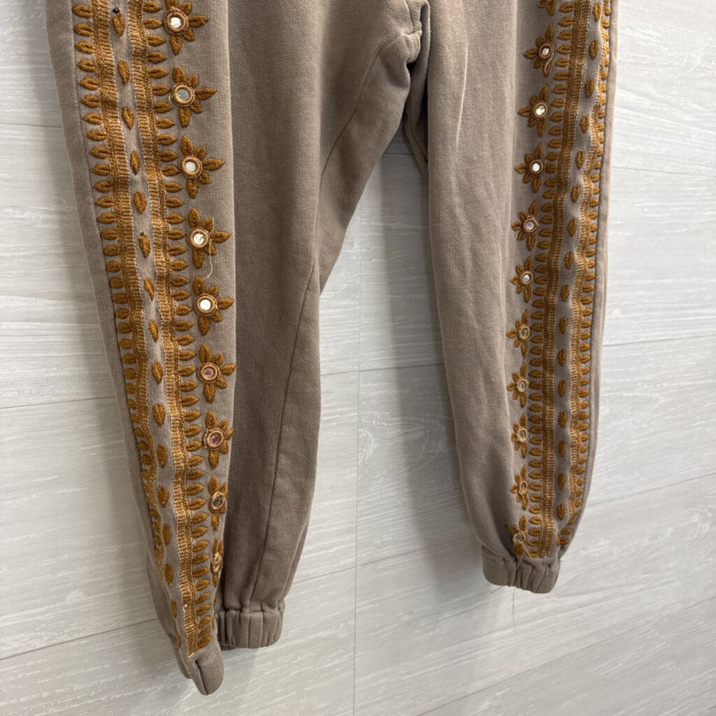 FP One Grey/ Gold Three Wishes Embroidered Balloon Sweatpants Medium