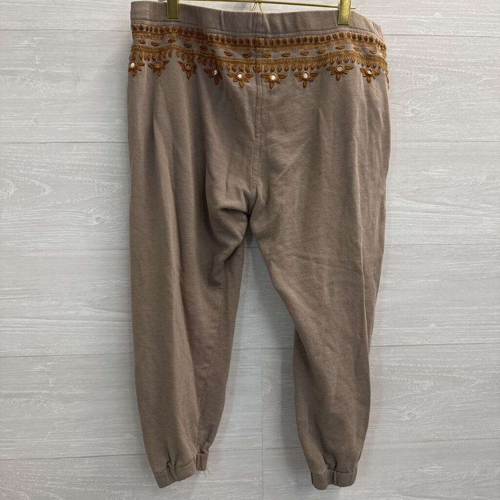 FP One Grey/ Gold Three Wishes Embroidered Balloon Sweatpants Medium