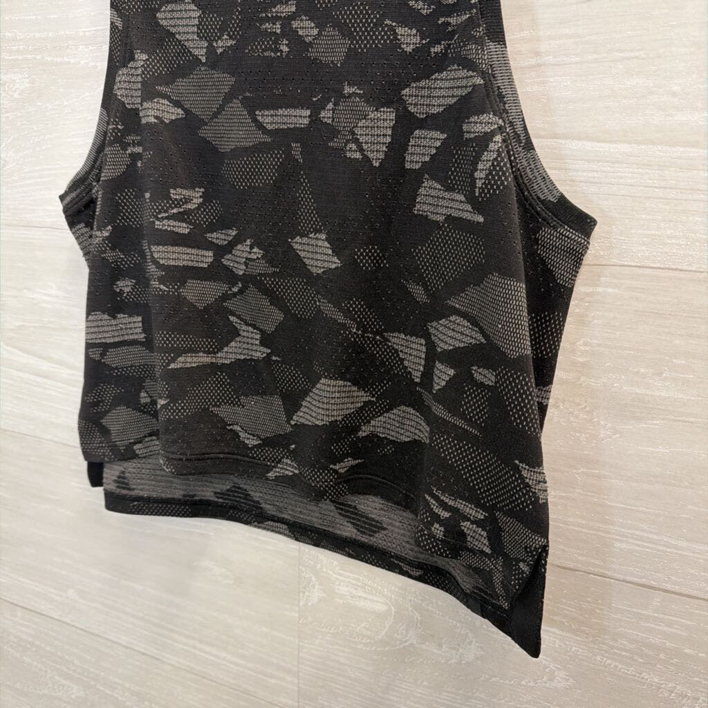 Lululemon Black/ Grey Print Cropped Tank Top Small
