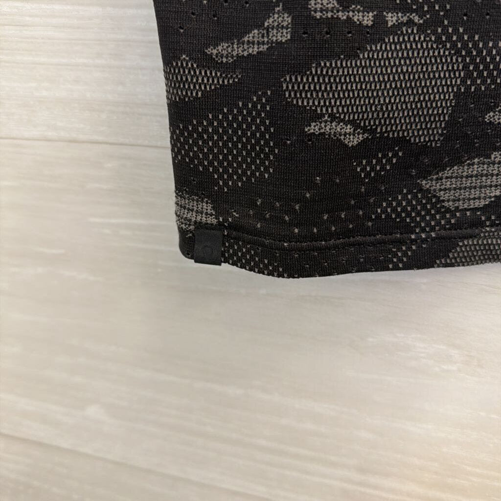 Lululemon Black/ Grey Print Cropped Tank Top Small