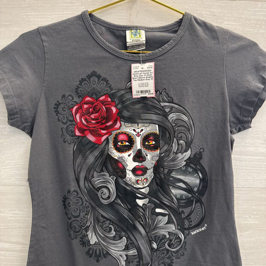 karani art Grey Day of Dead Short Sleeve Graphic Tee Medium