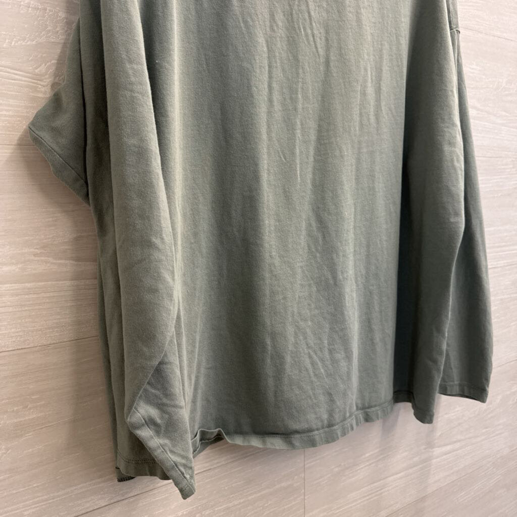 Sage Green Long Sleeve Cropped Atelier Du Centre Graphic Tee Extra Large