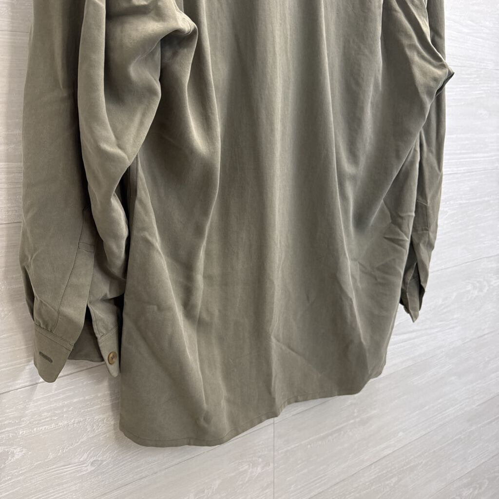 Vintage Tanner Green 100% Silk Long Sleeve Button Down Top 10