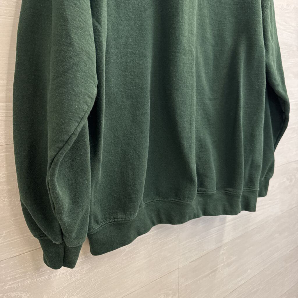 Green/ White Pop Pop Graphic Crewneck Long Sleeve Pullover Large