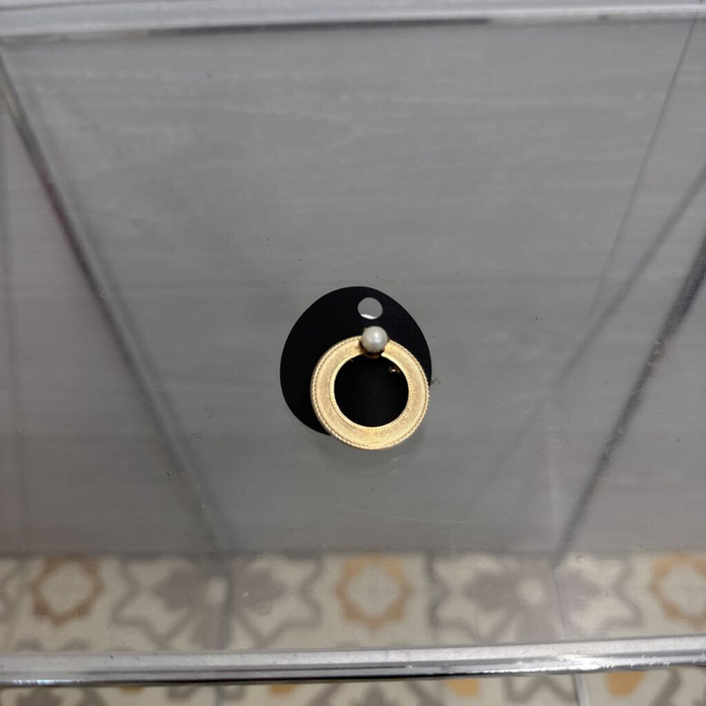 Vintage Gold and Pearl Circle Pin