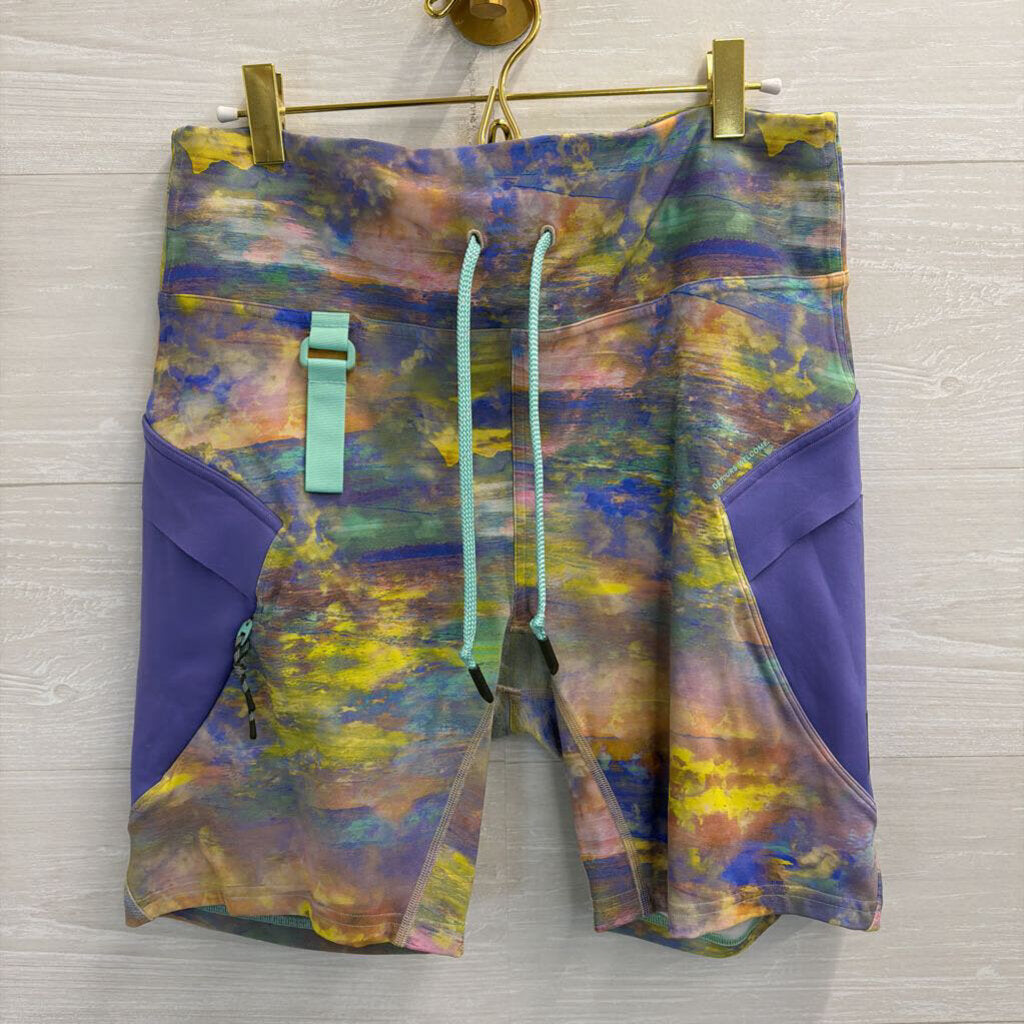 Lululemon Fast and Free Super High Rise Cargo Hiking Watercolor Bike Shorts 12
