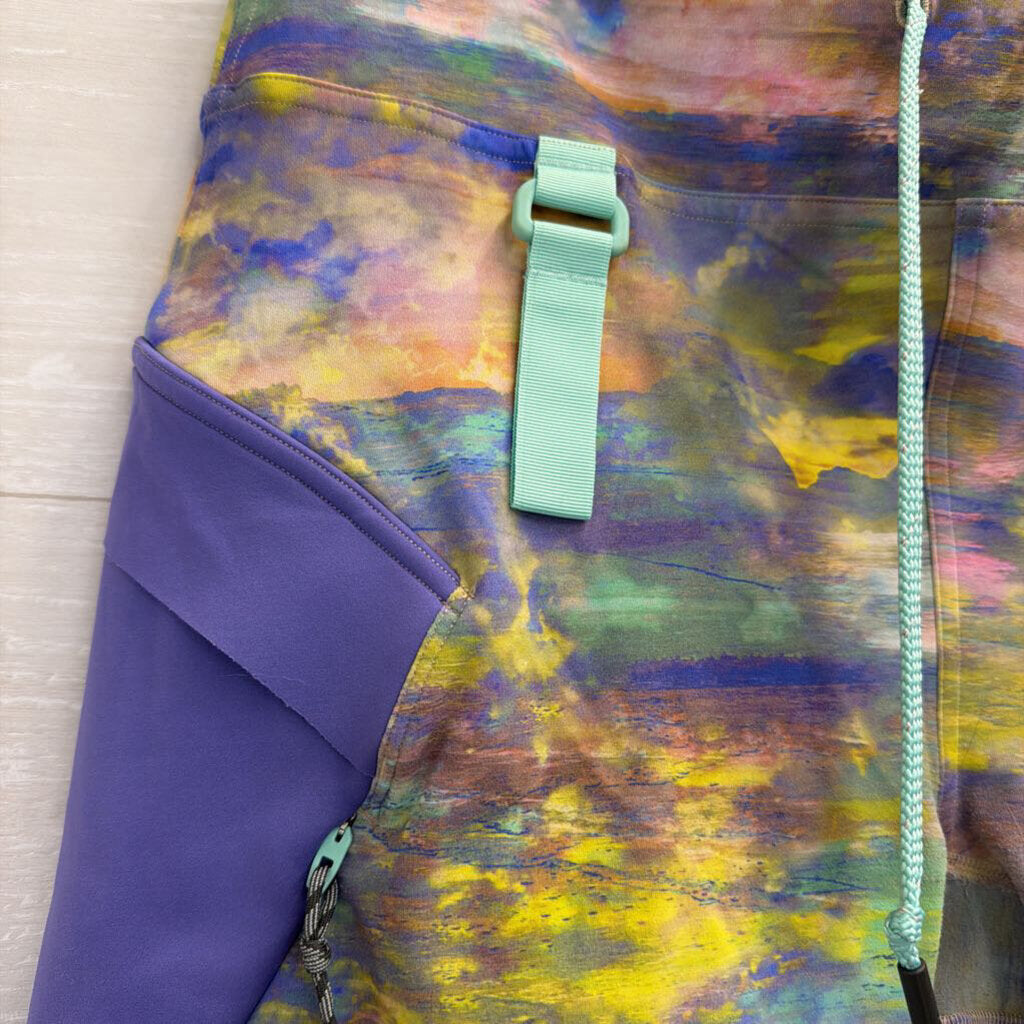 Lululemon Fast and Free Super High Rise Cargo Hiking Watercolor Bike Shorts 12