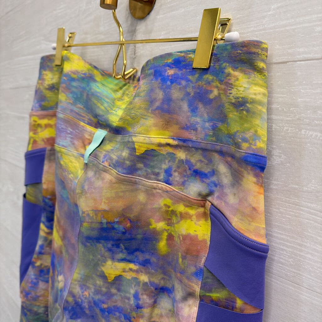 Lululemon Fast and Free Super High Rise Cargo Hiking Watercolor Bike Shorts 12