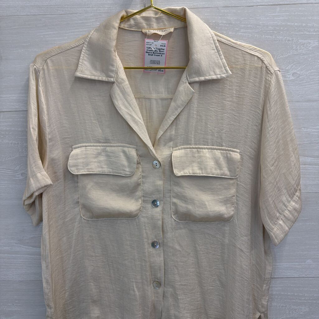 Cream Silky Short Sleeve Buttondown Small