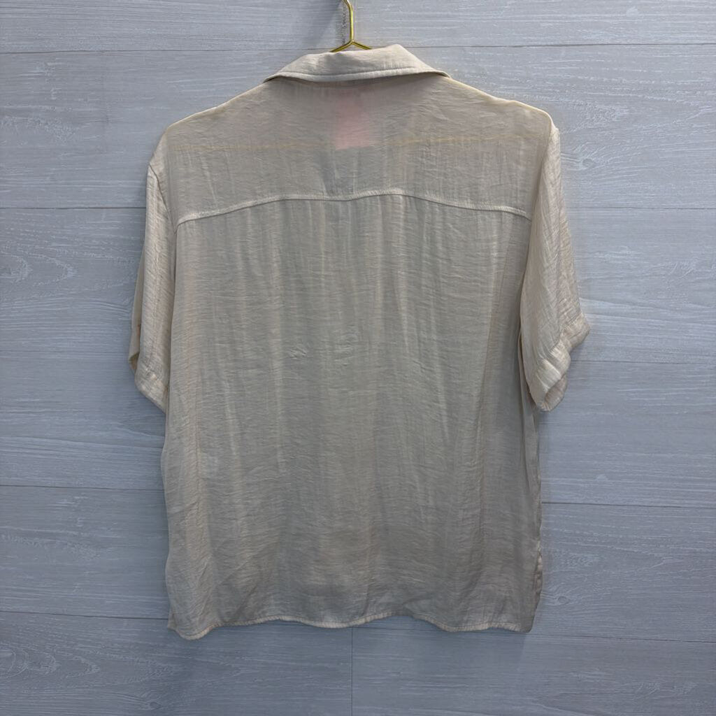 Cream Silky Short Sleeve Buttondown Small