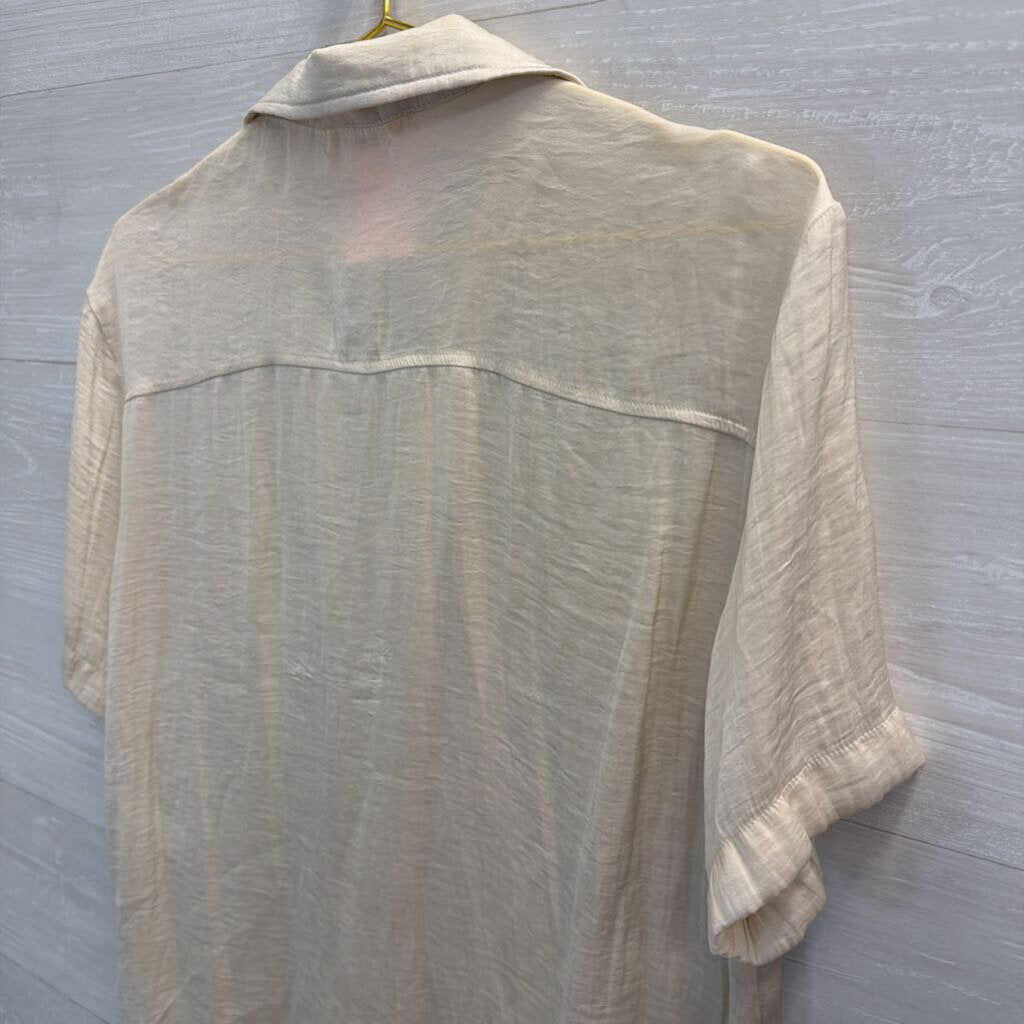 Cream Silky Short Sleeve Buttondown Small