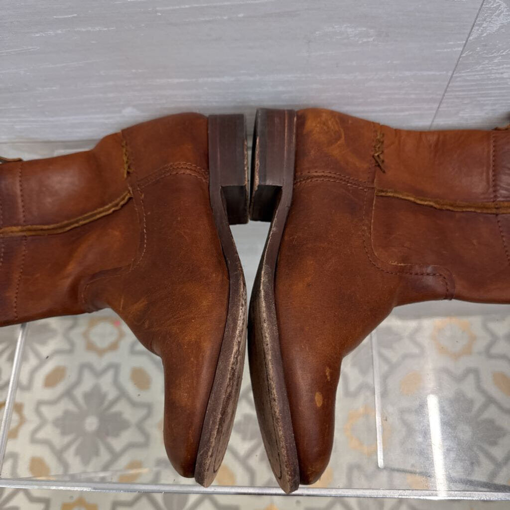 Frye Cara Short Oiled Leather Pull-On Boots 6