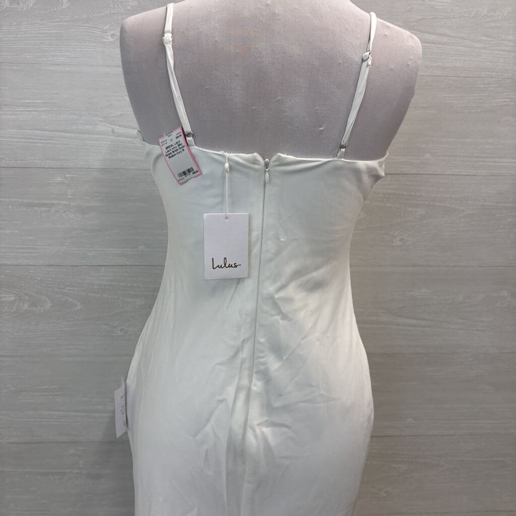 Lulu's Ivory Silky Simple Bridal Gown Medium