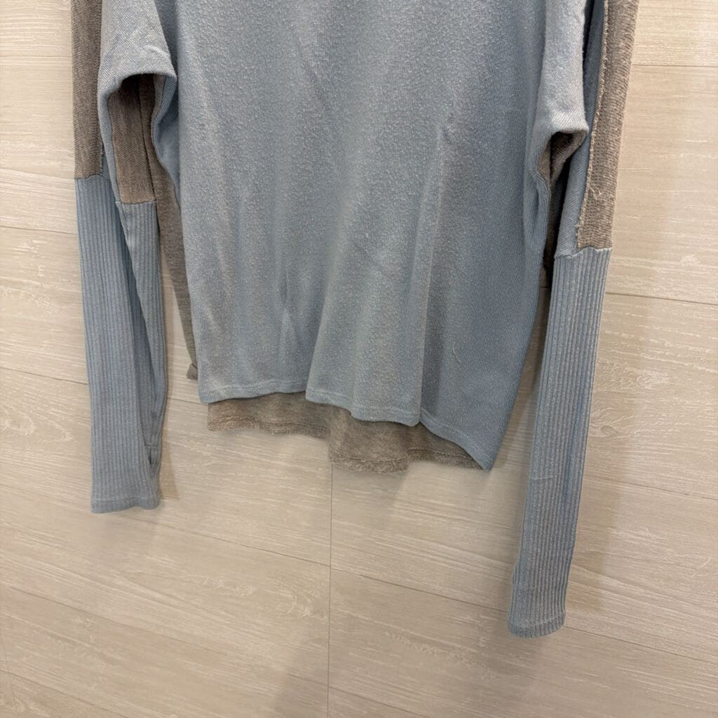 Blue/Grey Long Sleeve Top Small