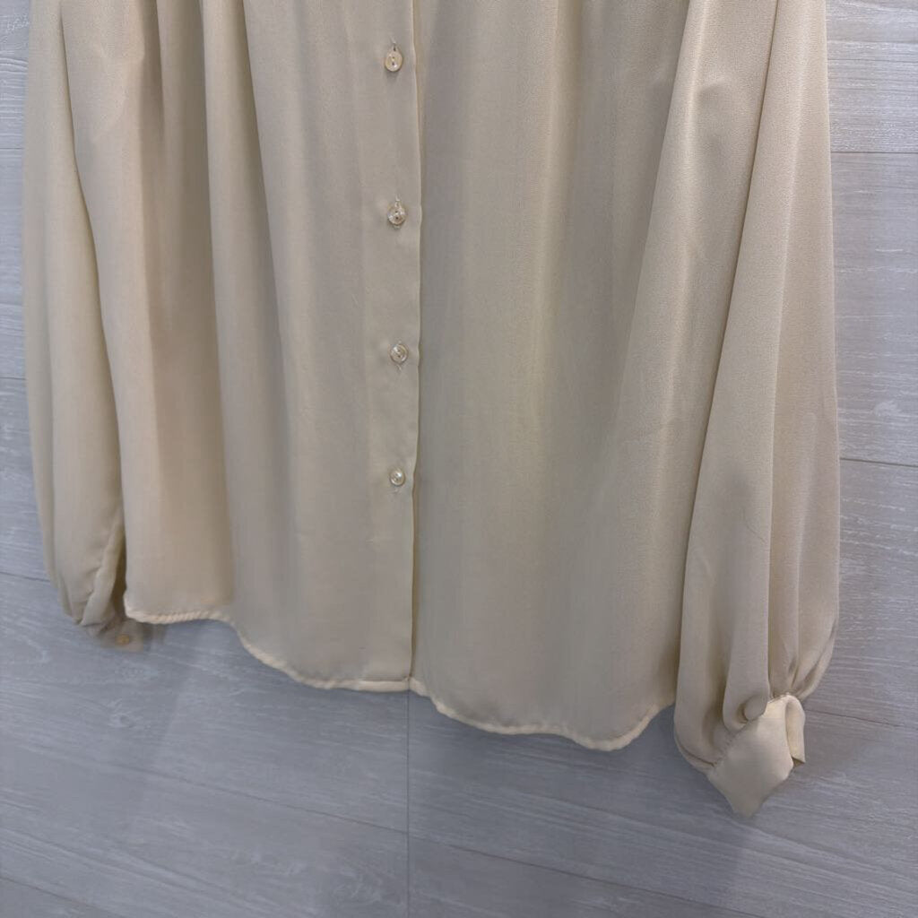 Vintage Anne Klein Cream Long Sleeve Button Down Top 10