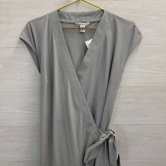 Athleta White/ Grey Striped Short Sleeve Wrap Dress Medium