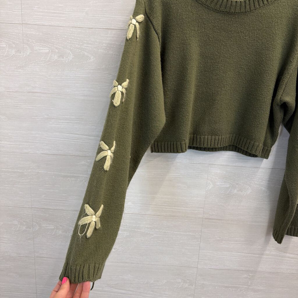 Altar'd State Green/ Cream Sleeve Detail Cropped Sweater Top Medium