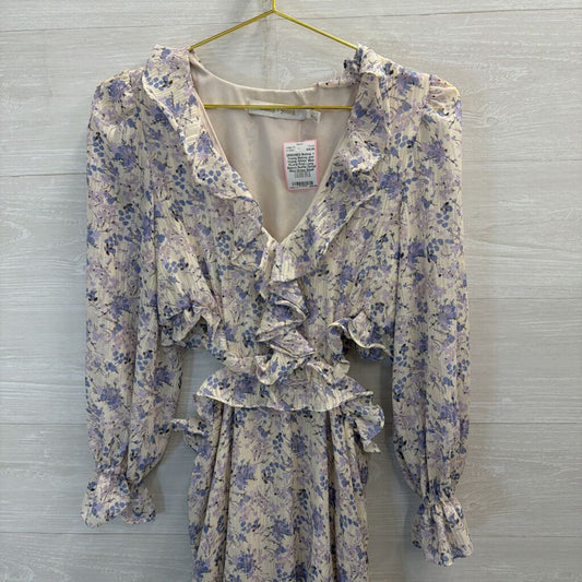 Bishop and Young White/ Blue FLoral Print Long Sleeve Ruffle Detail Maxi Dress Small