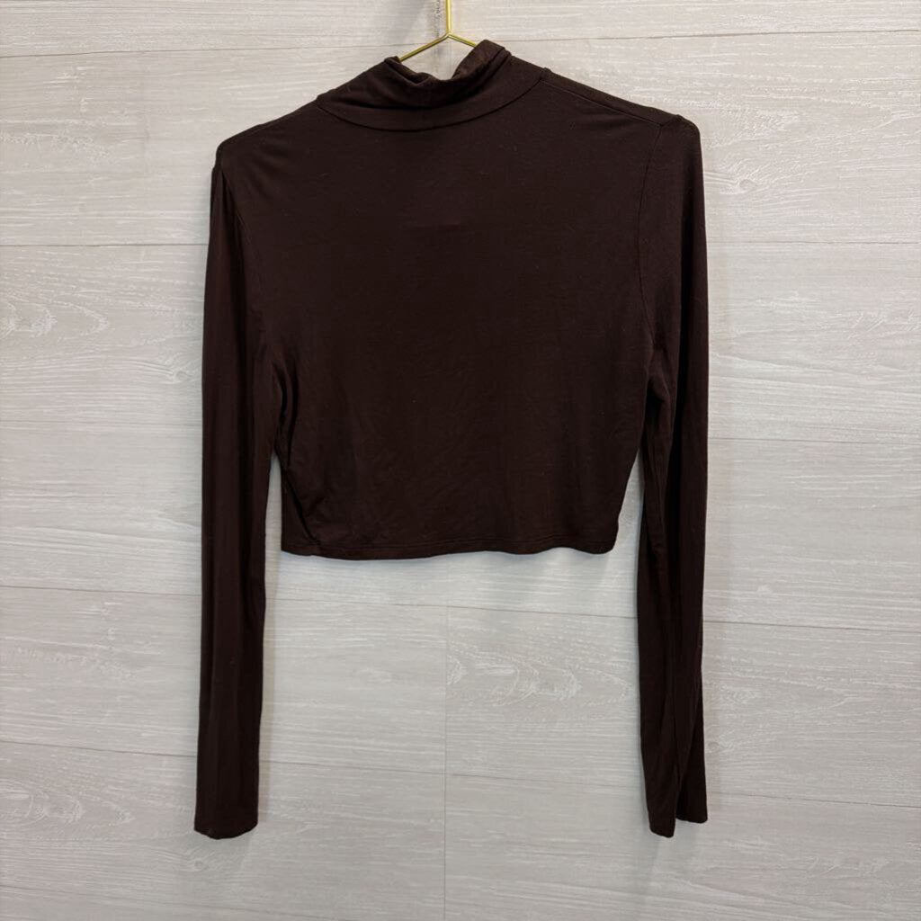 Bittersweet Brown Cropped Long Sleeve Turtleneck Top Large