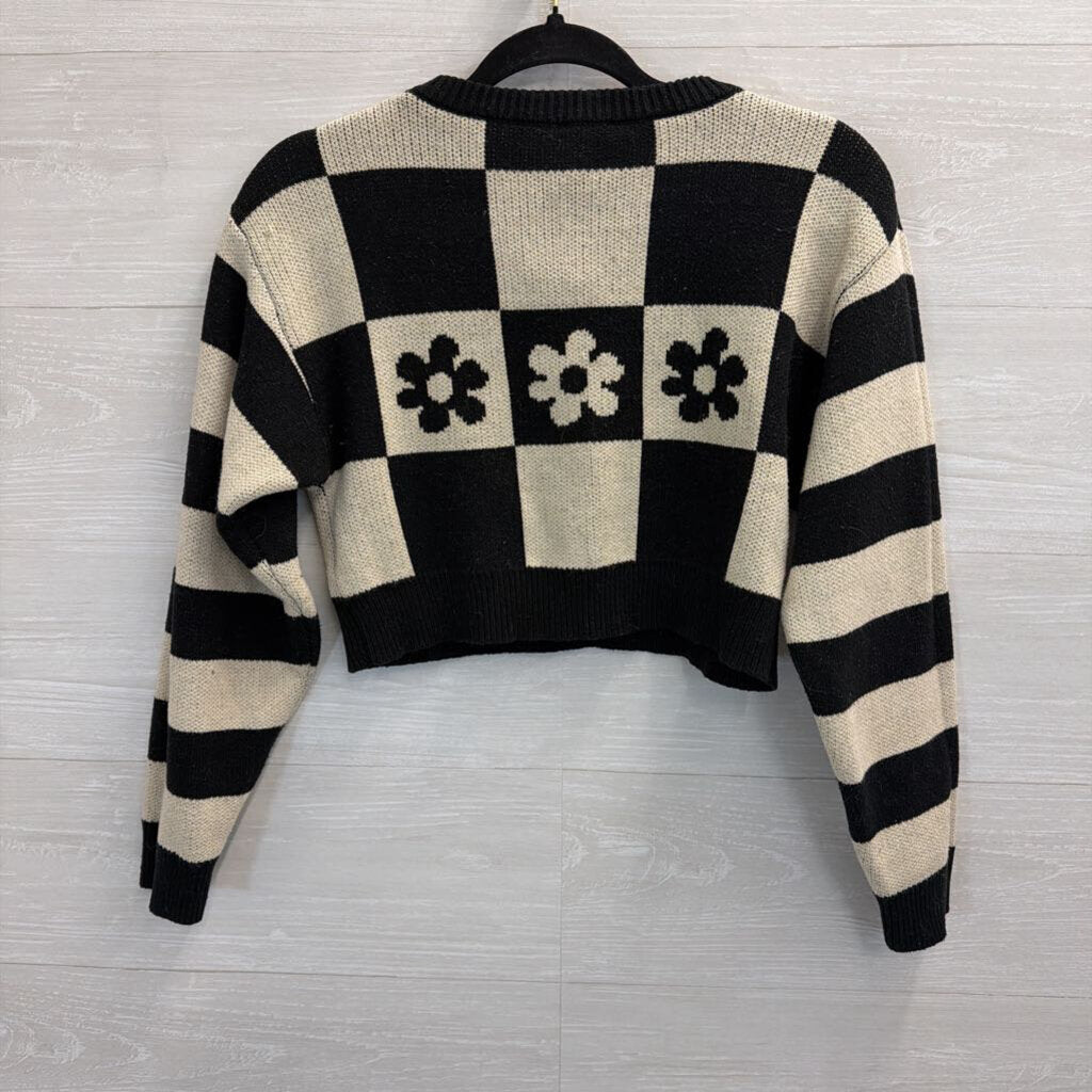 Bittersweet Black/ Beige Cropped Checkered Sweater Extra Small