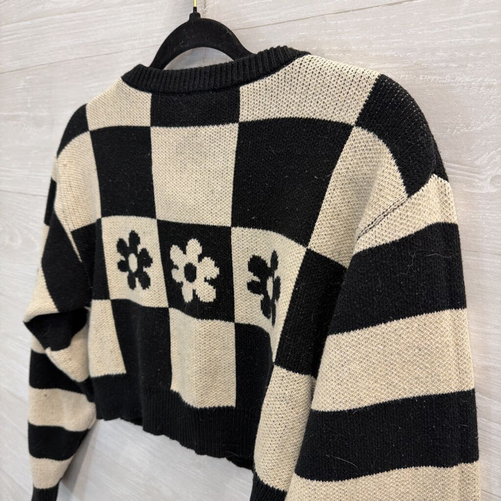 Bittersweet Black/ Beige Cropped Checkered Sweater Extra Small