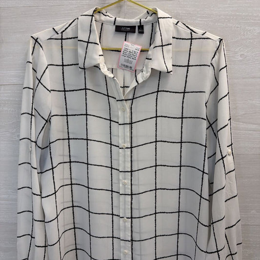 Apt 9 White/ Black Print Sheer Long Sleeve Button Down Top Large