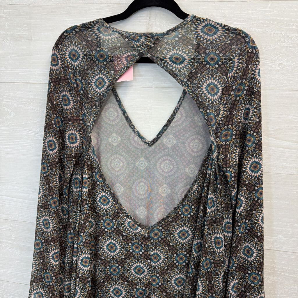 Gimmicks Black/ Beige/ Blue Print Long Sleeve V Neck Mini Dress Medium