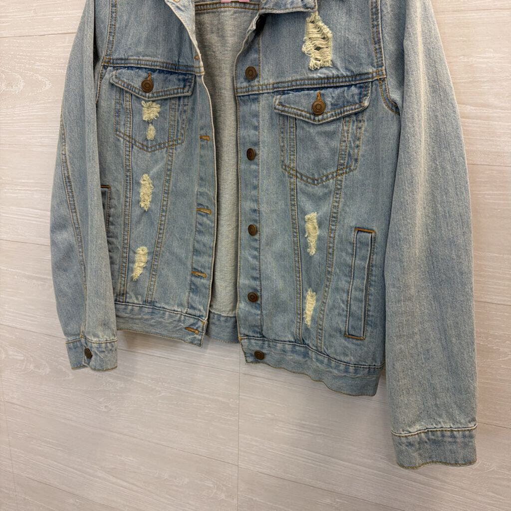 BKE Light Wash Distressed Denim Jacket Medium