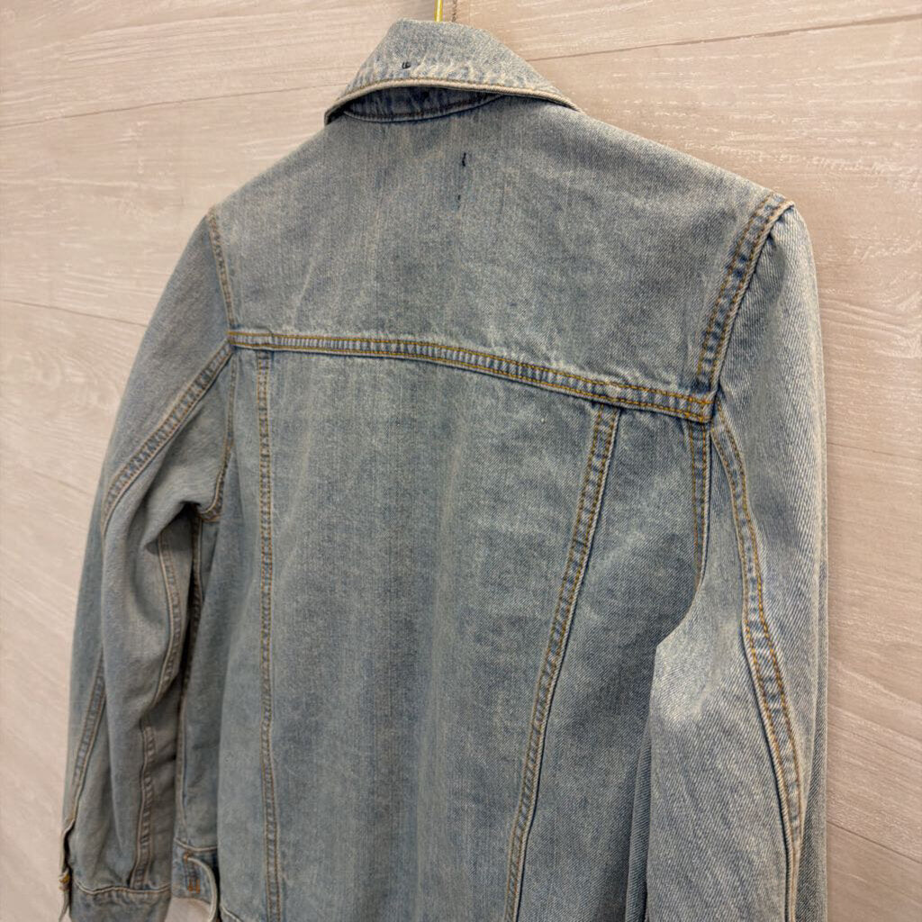 BKE Light Wash Distressed Denim Jacket Medium