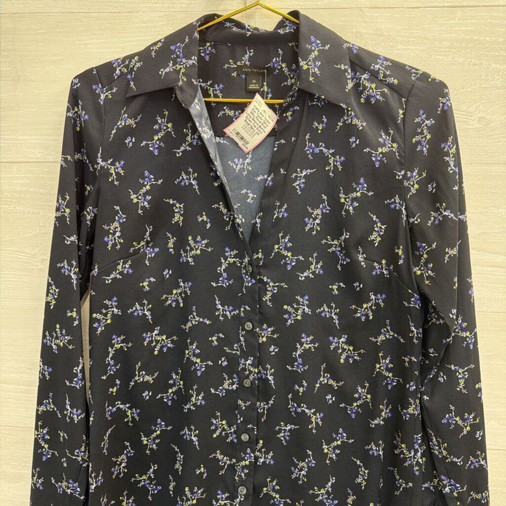 Ann Taylor Navy Silky Floral Print Long Sleeve Button Down Top Extra Small
