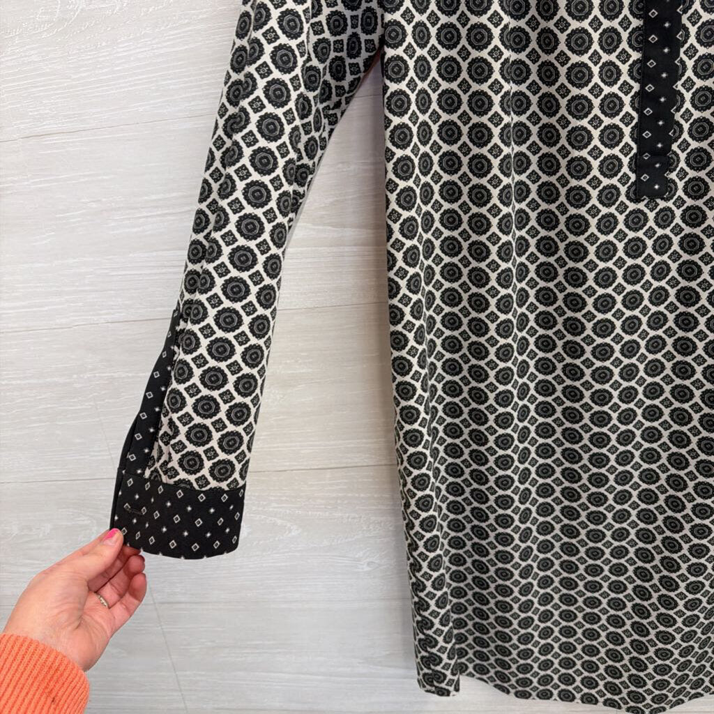 Loft Grey/ White Print Long Sleeve Shift Dress Small