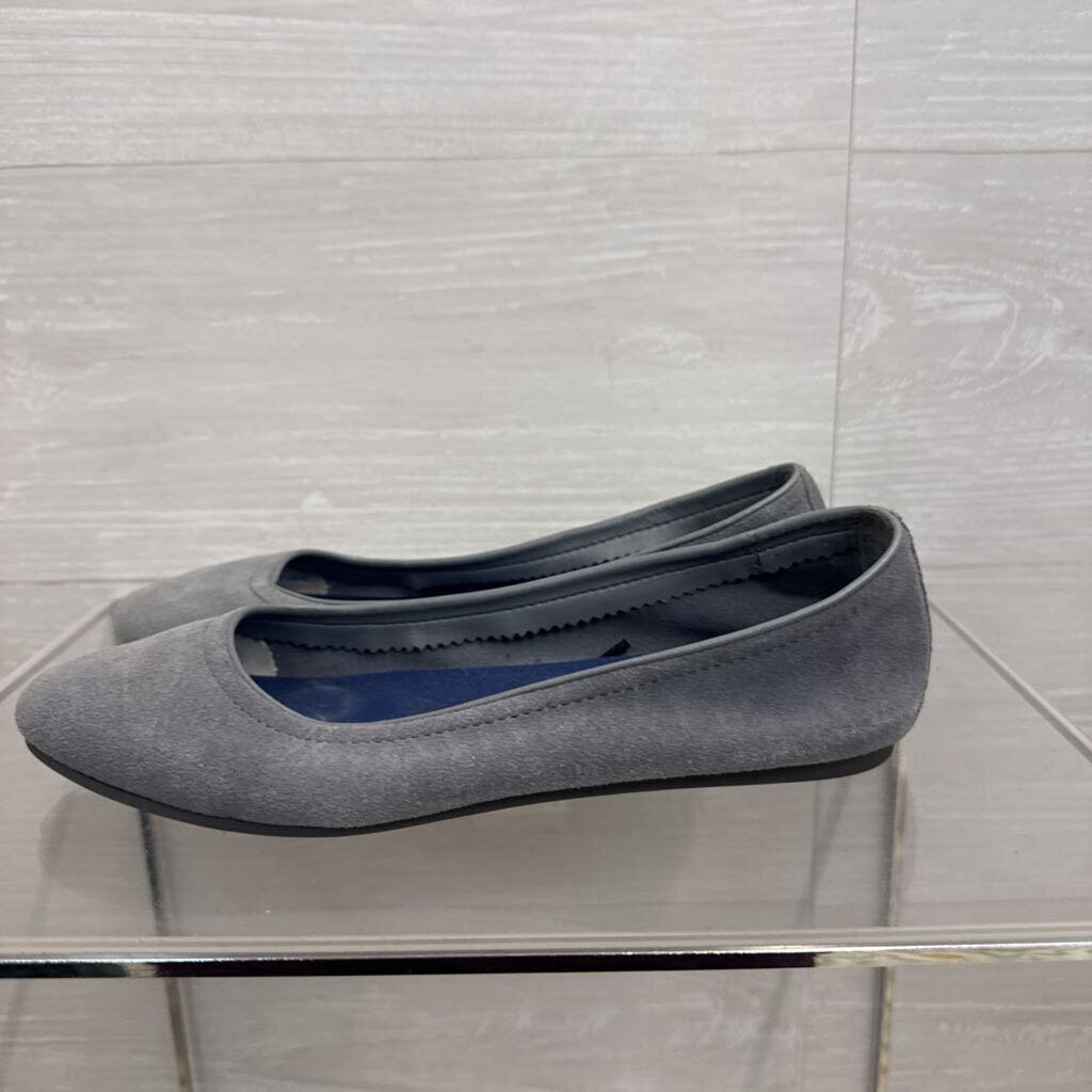 Crocs Grey Suede Ballet Flats 7