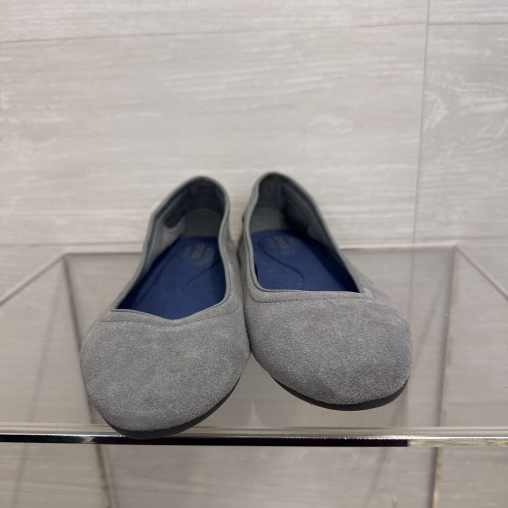 Crocs Grey Suede Ballet Flats 7
