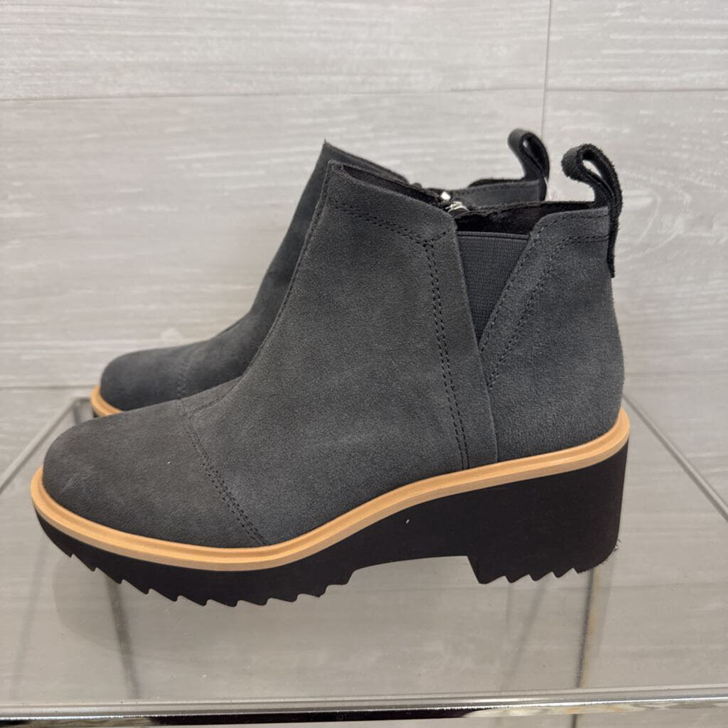 Toms Grey Suede Maude Ankle Booties 5.5