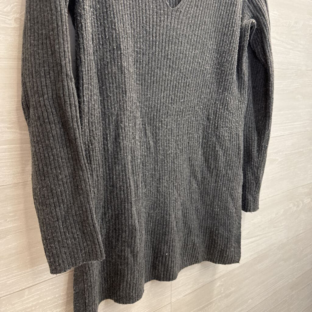 Anthropologie Grey Knit Notched V Neck Sweater Extra Small