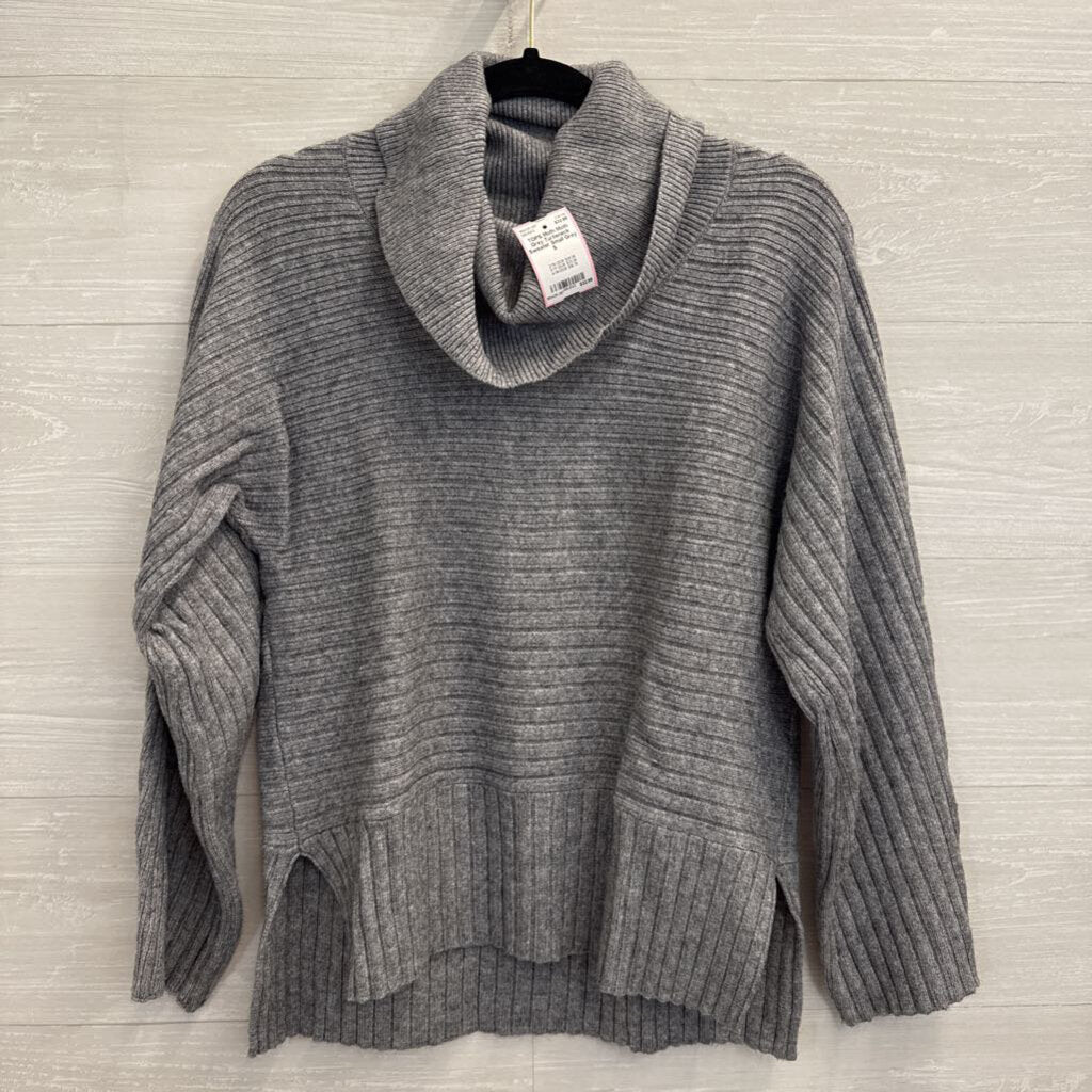 Moth Grey Turtleneck Sweater Small